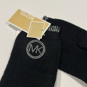 NWT Michael Kors Women’s Black & Silver Knit Glove O/S